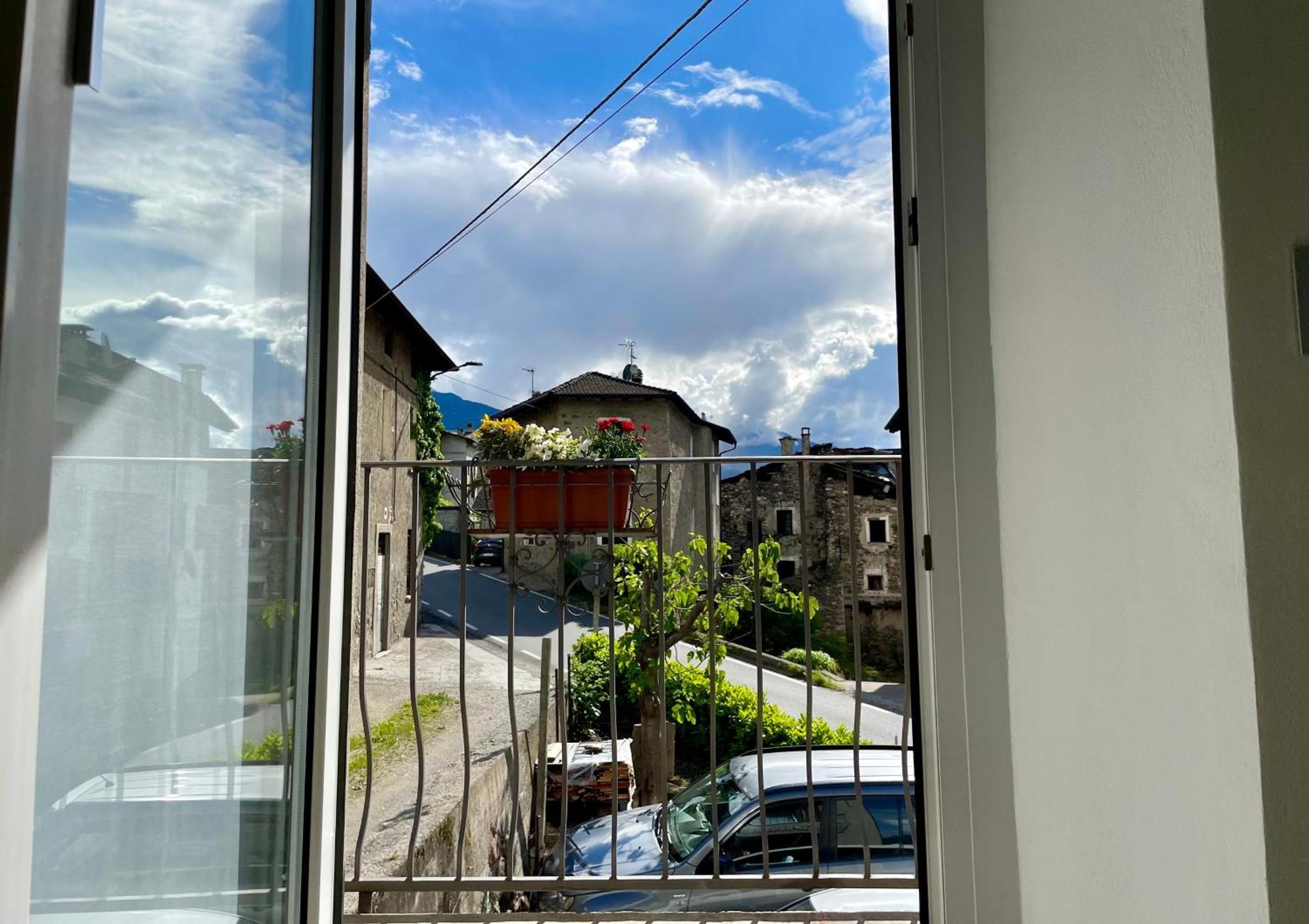 Hotel Ca Marasciol A 5 Minuti Dal Trenino Rosso Del Bernina Express Villa di Tirano Exterior foto